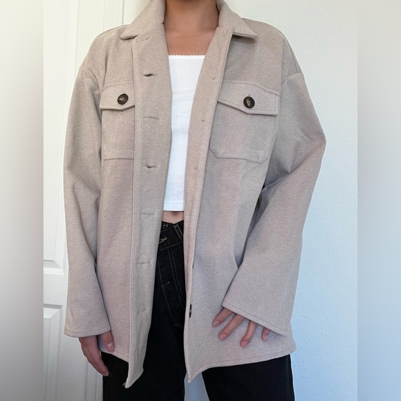 SOFT BEIGE BOXY PEA COAT - Picture 3 of 5